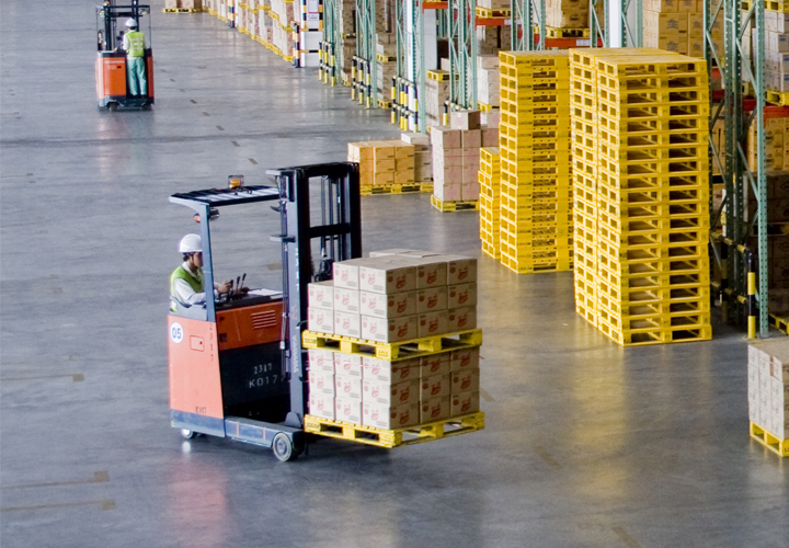 Forklift 